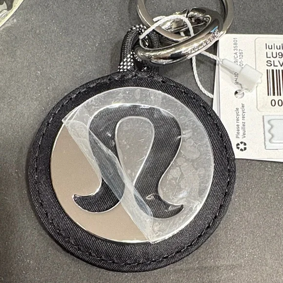 lululemon athletica Black and Silver Logo Keychain - Picture 3 of 6